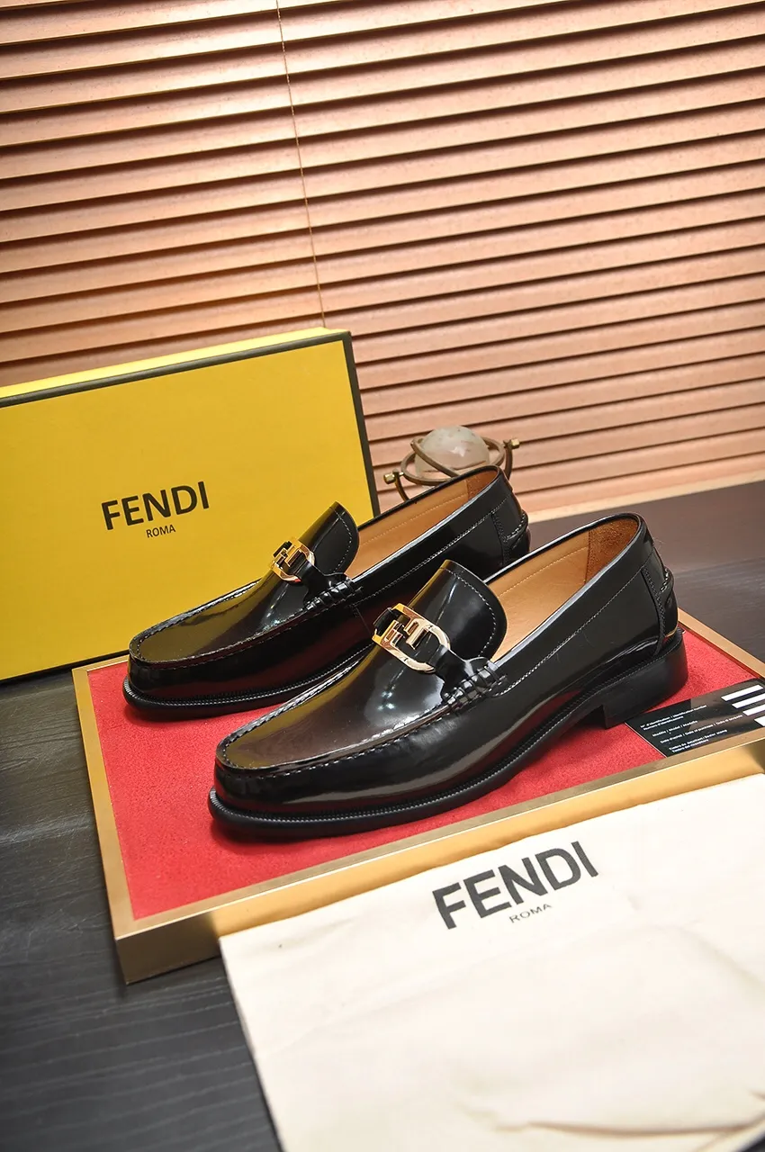 Men's shoes💰560💶[FENDI] The latest high-end men's shoes in Hong Kong! Original quality. The upper is made of imported cowhide material and cowhide lining! Super comfortable on the foot, original wear-resistant outsole, luxurious, fashionable, casual and versatile! Size: 38-45 (45 customized)